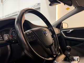 Volvo V60 Momentum