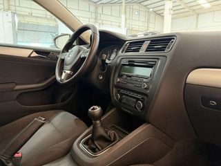 Volkswagen Jetta Advance