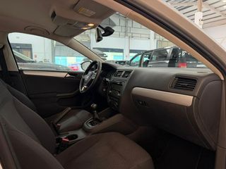 Volkswagen Jetta Advance