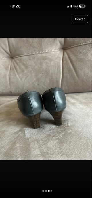 Zapato de tacón talla 37 en color azul