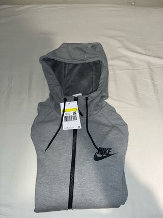 Chaqueta Nike Tech Gris