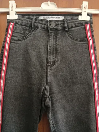 Jeans strappati neri elasticizzati Tg. S Zara
