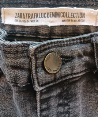Jeans strappati neri elasticizzati Tg. S Zara