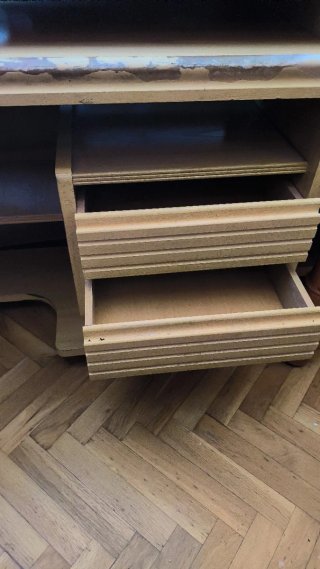 Regalo Mesa de ordenador con ruedas