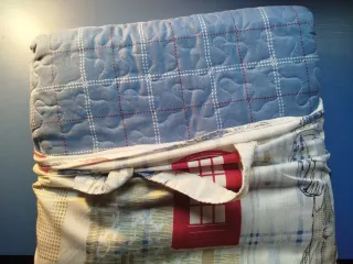 Cocha para cama de 90. Estampado Londres (London)