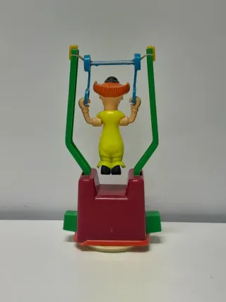 Antiguo juego de anillas payaso acrobático