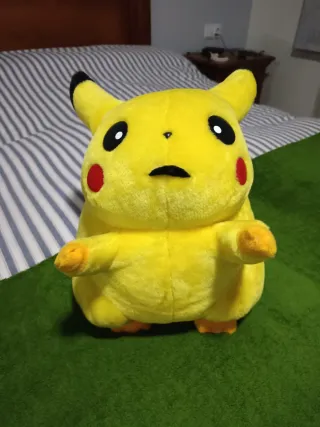 Peluche Pikachu