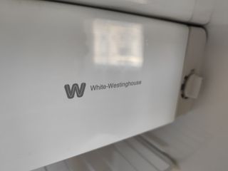 Nevera mini White-Westinghouse. Como nuevo.