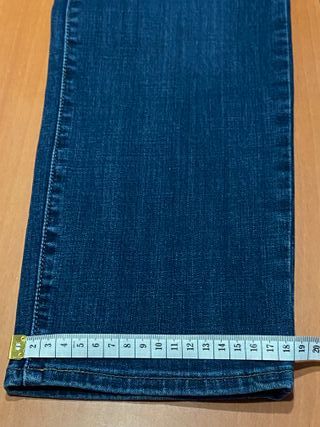 Levi's 314 Shaping Straight - W27 L30 Azul Oscuro