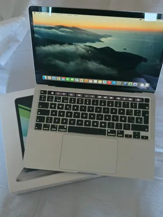 Portátil Apple MacBook Pro