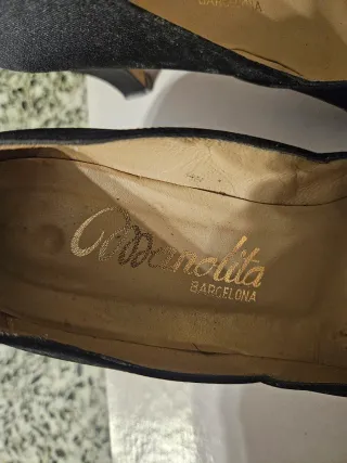 Tacones Manolita negros