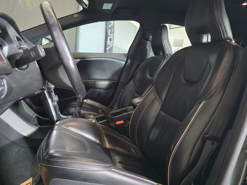 Volvo S40 2014, foto 20