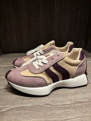 Zapatillas deportivas nuevas