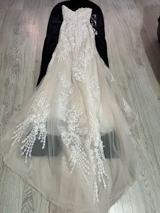 Vestido colección de novia corte sirena, pronovias