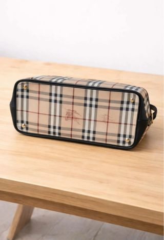 Beautiful Burberry handbag