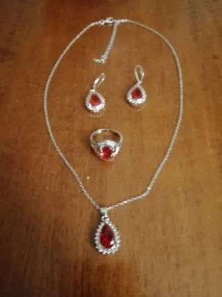 Set collana orecchini e anello