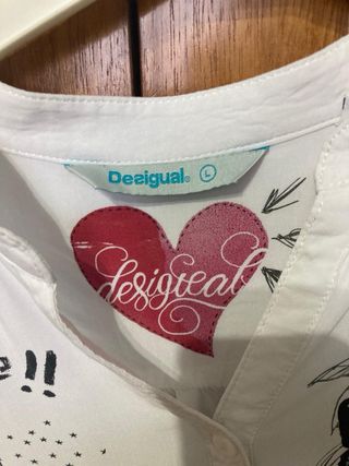 Camisa blusa Desigual L original y graciosa