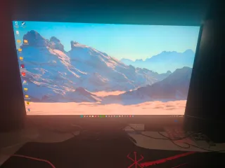 Monitor Alienware 27 pollici 4K QD-OLED nuovo