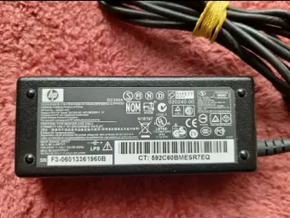 2 Alimentatori HP 65 e 90 Watt