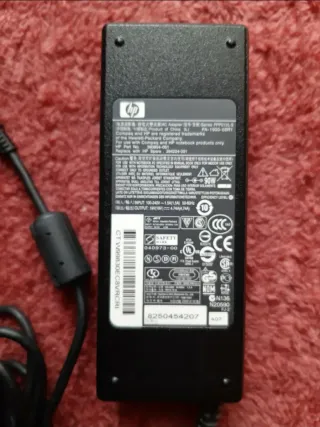 2 Alimentatori HP 65 e 90 Watt