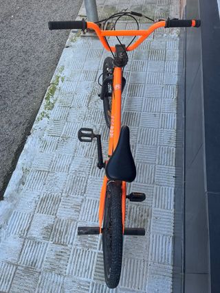 Bicicleta BMX Naranja