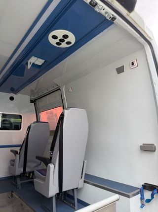 Furgoneta ambulancia Iveco Daily 2017.