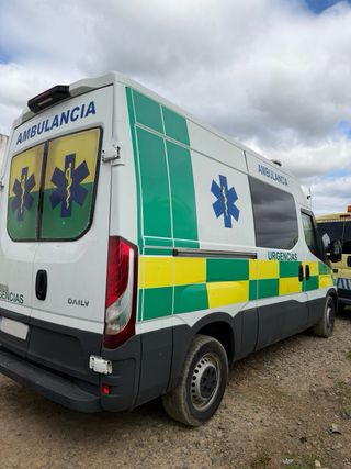 Furgoneta ambulancia Iveco Daily 2017.