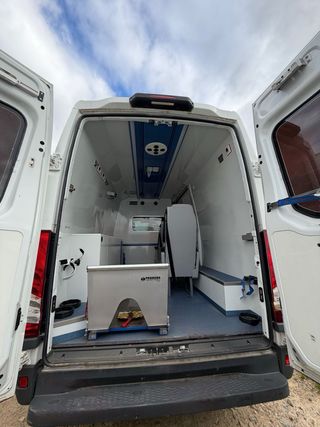 Furgoneta ambulancia Iveco Daily 2017.