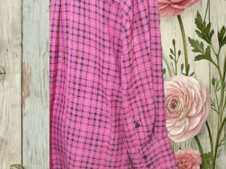 Esta camisa mujer a cuadros