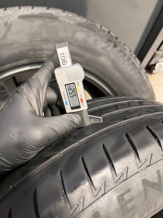 Ruedas bridgestone alenza 235/60/18 103H