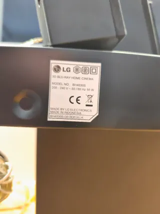 Home Cinema Blu-ray 3D LG (Averiado)