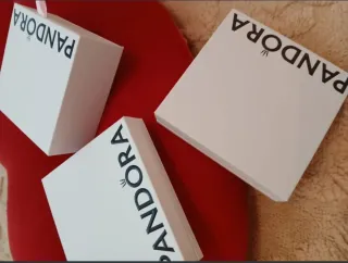 Lote cajas y sobres Pandora