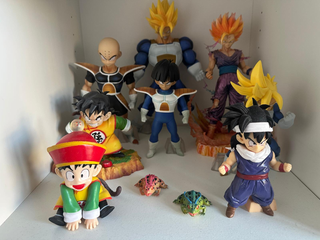 Colección de figuras de Dragon Ball.