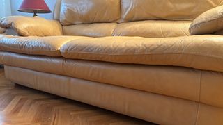 Sofá de Piel Beige 3+2