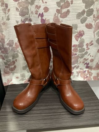 Botas altas a estrenar