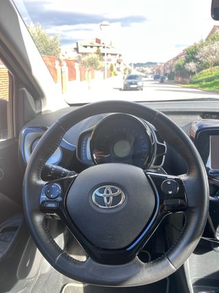 Toyota Aygo 70 1.0 X-Clusiv Style