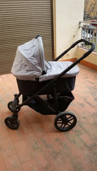 Cochecito UPPAbaby gris