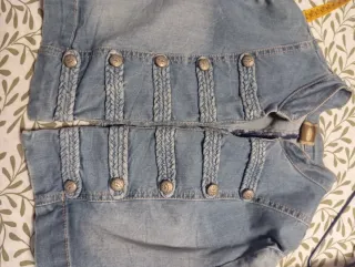 Cazadora vaquera torera con botones