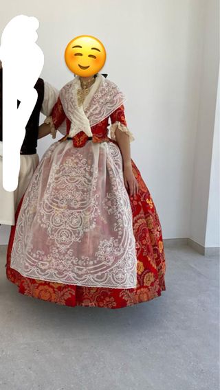 Manteleta y delantal para alicantina o fallera