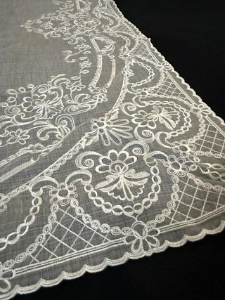 Manteleta y delantal para alicantina o fallera