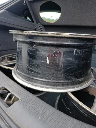 3 Llantas FOX (precio negociable)