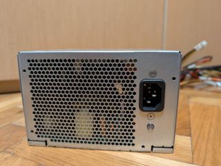 Fuente de Alimentación Intel FS550HM1-00 - 550W