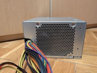 Fuente de Alimentación Intel FS550HM1-00 - 550W