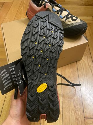 Zapatillas Salewa Trekking Mujer Nuevas