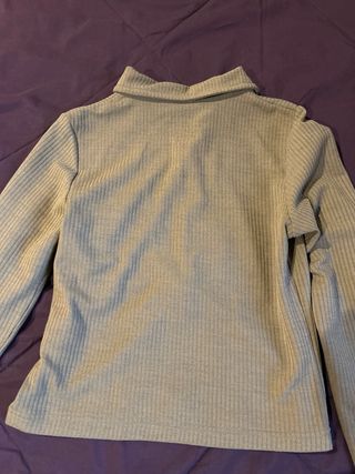 Top verde oliva manga larga