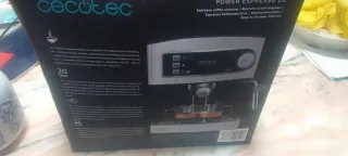Cafetera cecotec ,en su envase origuinal 45 e