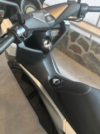 Yamaha Nmax