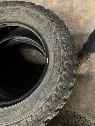 Pneumaticos Discover y At3 45/70R17