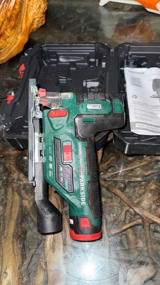 Sierra de calar recargable 12 V / Seghetto a pende