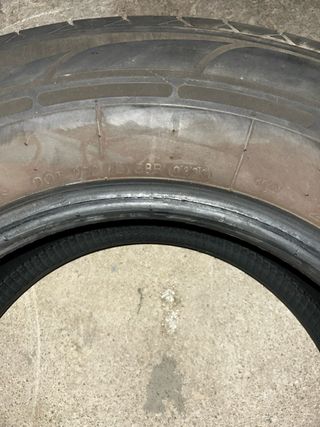 Neumaticos de furgoneta 225 / 70 / 15 C110 - 112